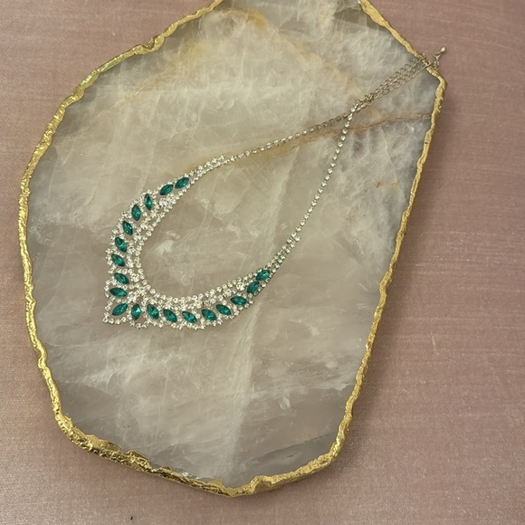 EMBELLISHED NECKLACE - Picture 13 of 16